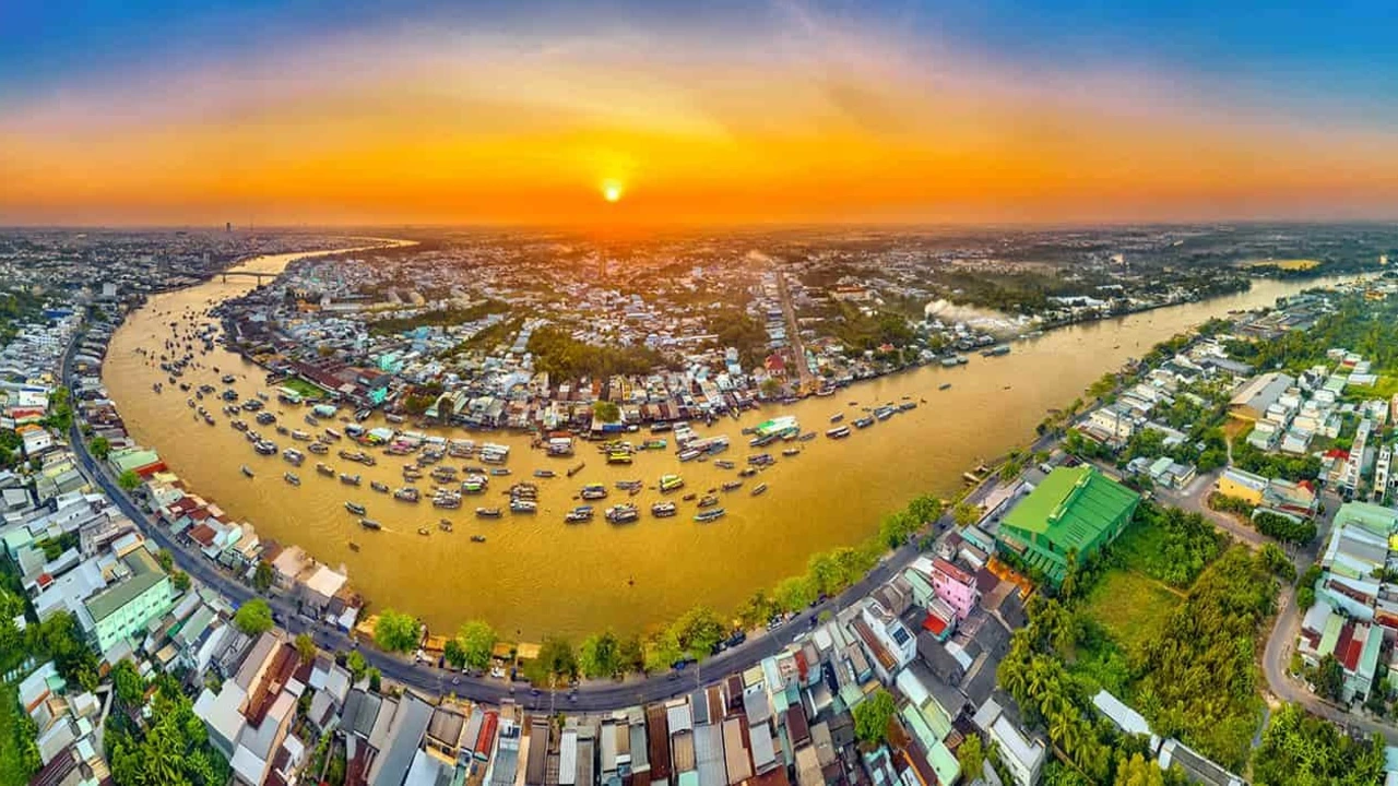 Thuê xe Sài Gòn đi Cần Thơ - Có Tài xế, An toàn, Tiện Lợi, Giá Tốt