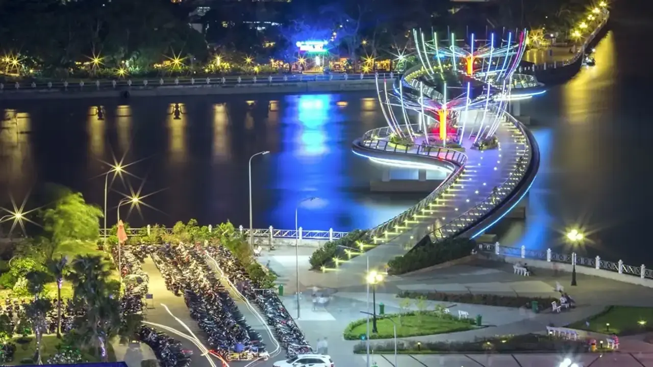 Thuê xe Sài Gòn đi Cần Thơ - Có Tài xế, An toàn, Tiện Lợi, Giá Tốt