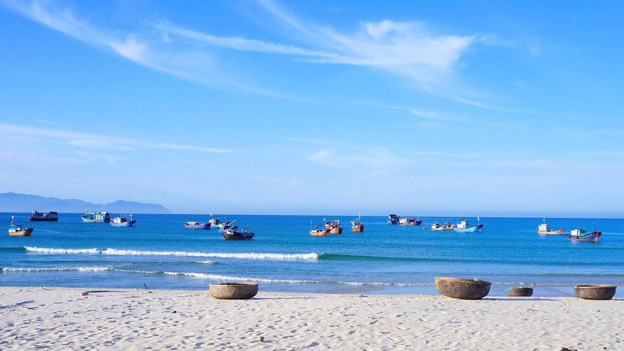 Thuê xe Sài Gòn đi Mũi Né - Dịch vụ xe du lịch Uy Tín Giá Tốt Nhất