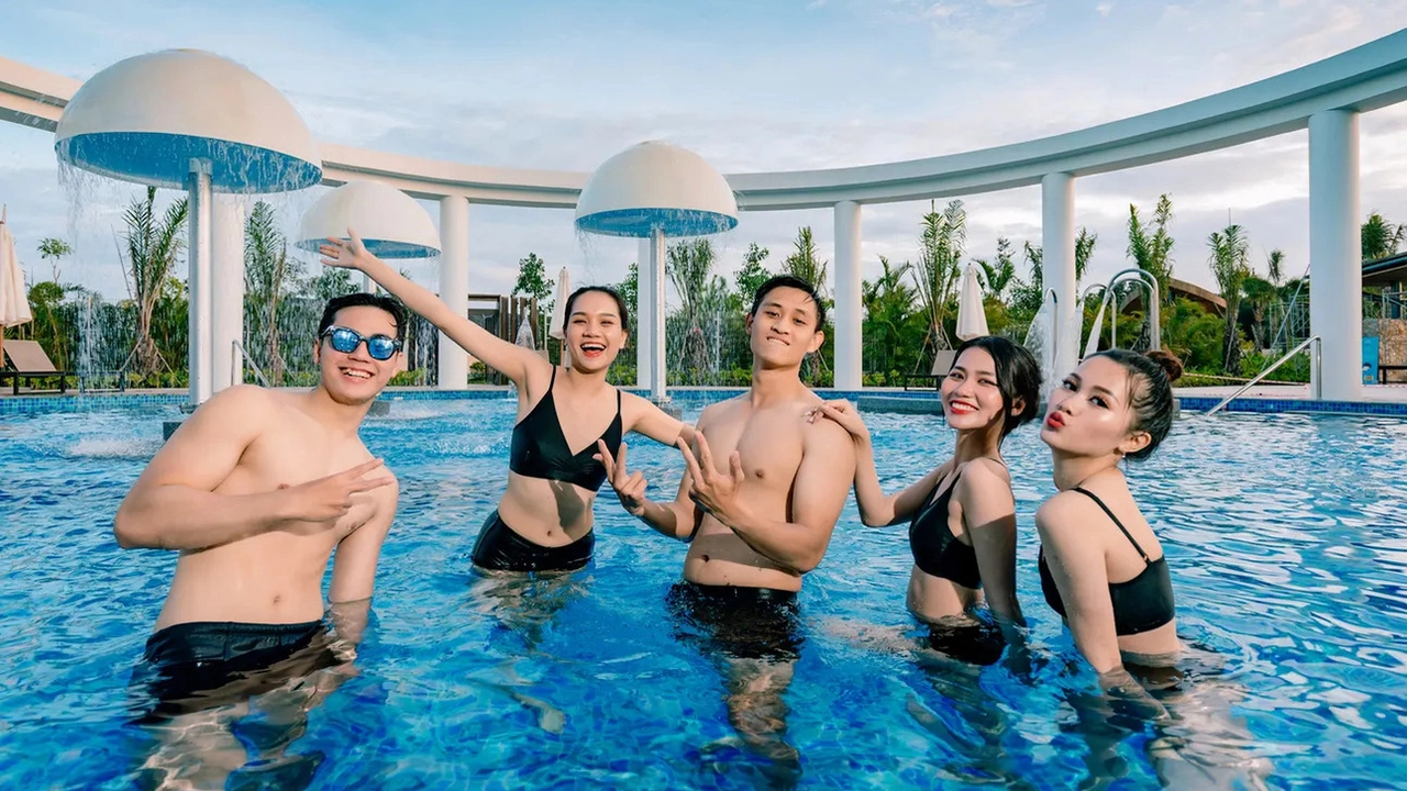 Thuê xe Sài Gòn đi Suối nước nóng Bình Châu - Trọn gói, Giá rẻ