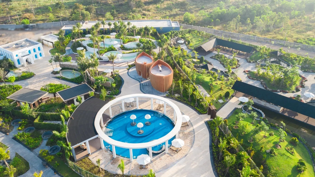 Thuê xe Sài Gòn đi Suối nước nóng Bình Châu - Trọn gói, Giá rẻ